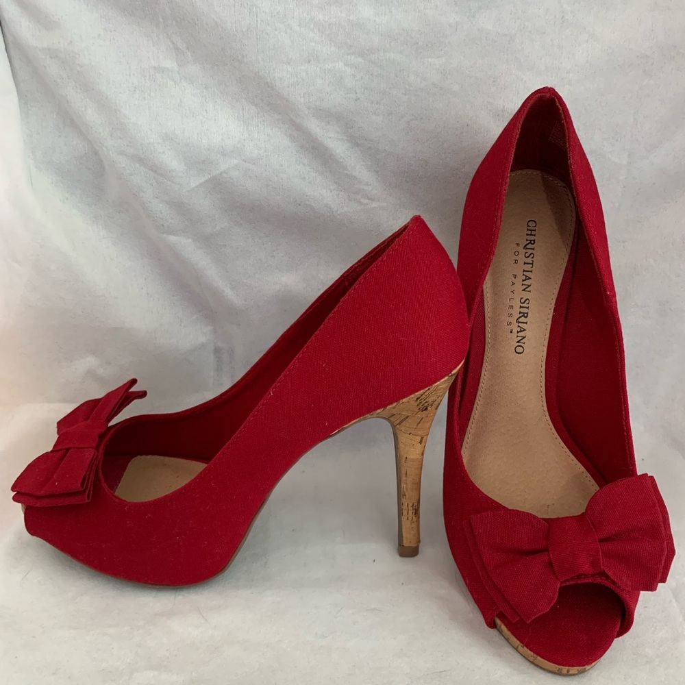 Christian Siriano pumps in red Size 7! ❤️🔥 used 1 time for couple of hours